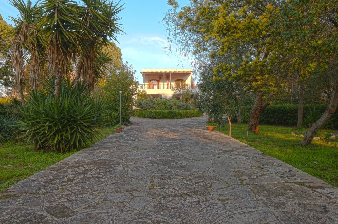 B&B Li Mari Lizzanello Екстер'єр фото